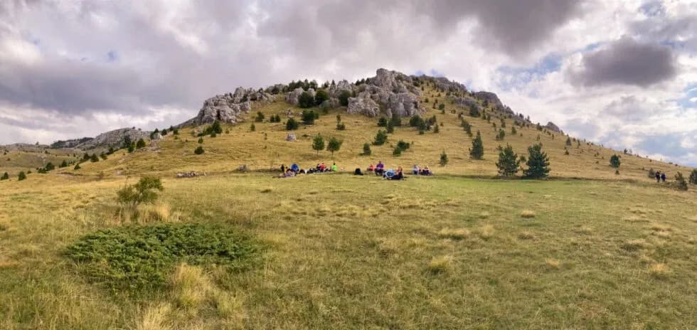 (FOTOGALERIJA) Mali požeški planinari Kempfići osvojili najviši vrh Hrvatske