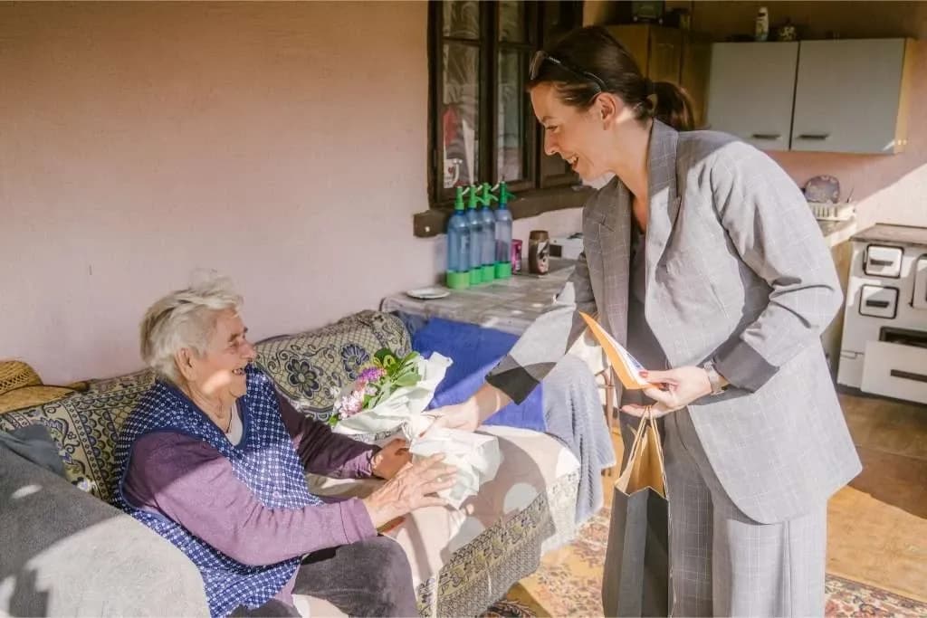 [FOTO] Posjet korisnicima projekta “Zaželi – za bolje sutra III” povodom Dana starijih osoba