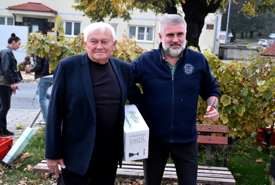 Graševina s Trga: Svečani završetak berbe u srcu Kutjeva na kojoj je za novog vincilira izabran Ante Paulić