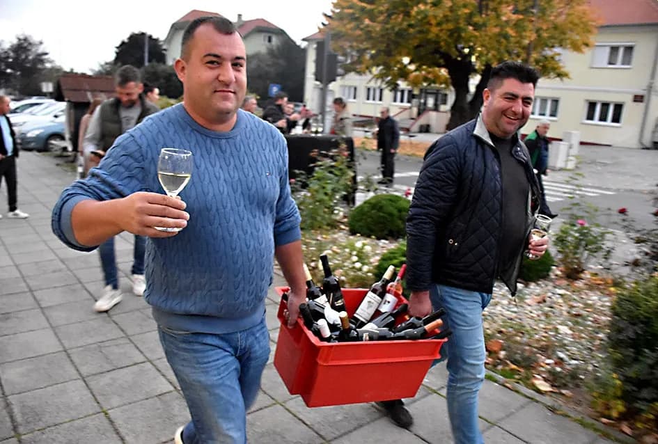 Graševina s Trga: Svečani završetak berbe u srcu Kutjeva na kojoj je za novog vincilira izabran Ante Paulić