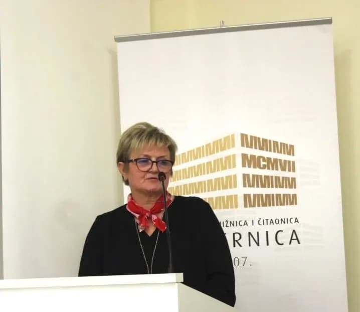 MJESEC HRVATSKE KNJIGE U PLETERNIČKOJ KNJIŽNICI: Predstavljena zbirka pjesama ’Kapi uspomena’ Predraga Milosavljevića