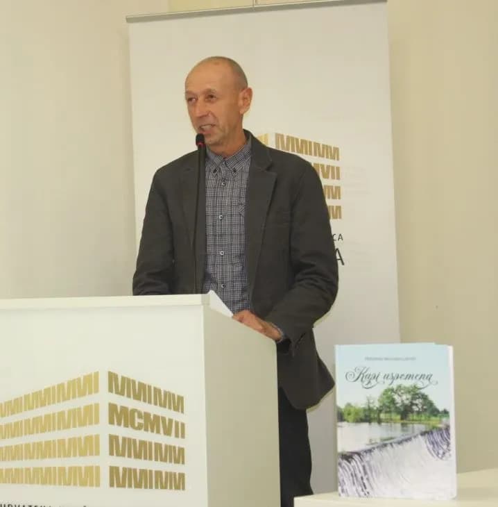 MJESEC HRVATSKE KNJIGE U PLETERNIČKOJ KNJIŽNICI: Predstavljena zbirka pjesama ’Kapi uspomena’ Predraga Milosavljevića