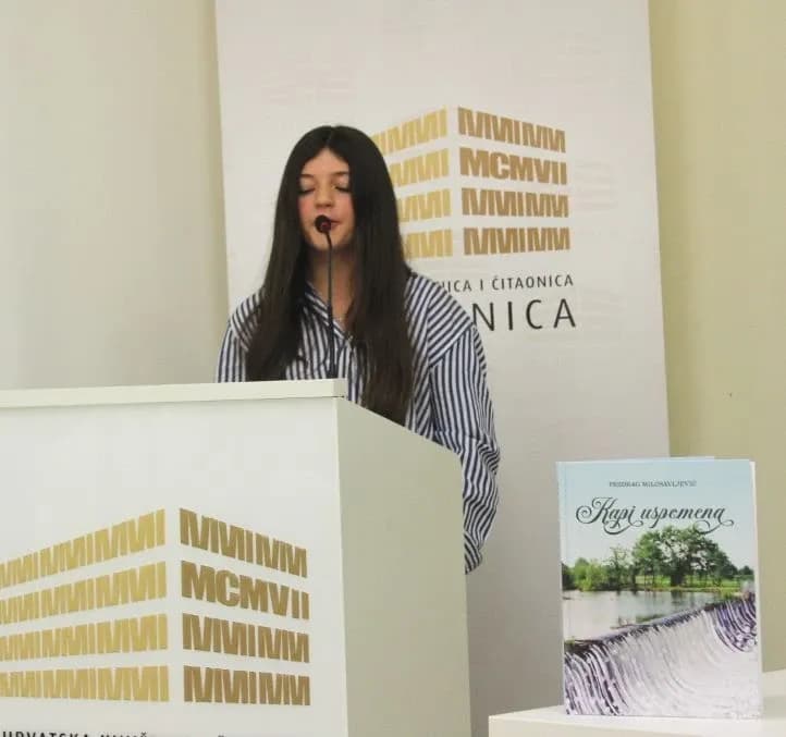 MJESEC HRVATSKE KNJIGE U PLETERNIČKOJ KNJIŽNICI: Predstavljena zbirka pjesama ’Kapi uspomena’ Predraga Milosavljevića