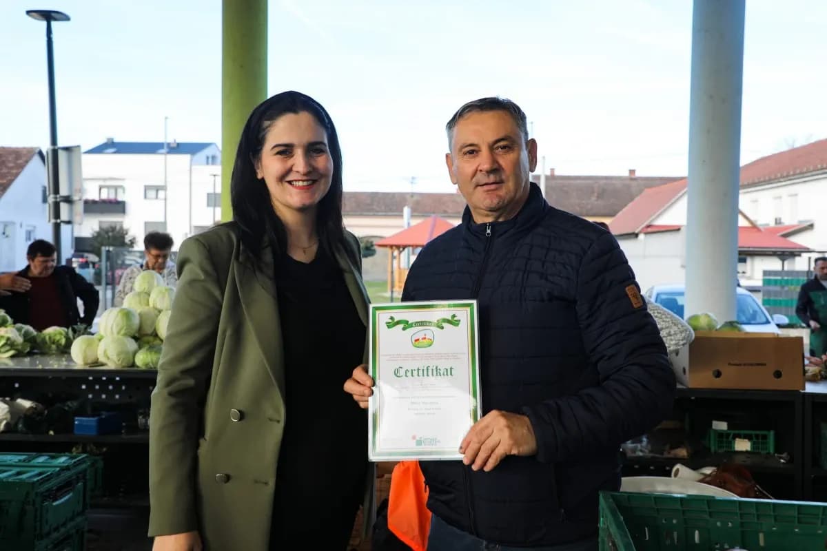 Na Gradskoj tržnici Pleternica dodijeljeni certifikati „Proizvodi hrvatskoga seljaka“