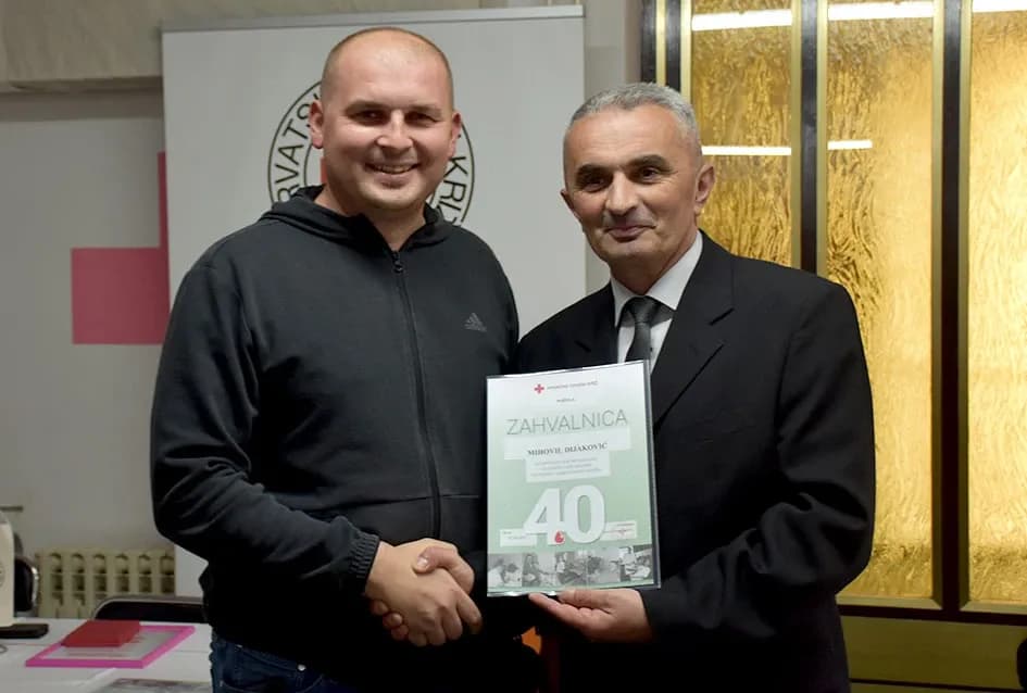 Prigodnom svečanošću i dodjelom priznanja Gradsko društvo Crvenog križa Požega obilježilo Dan dobrovoljnih darivatelja krvi.