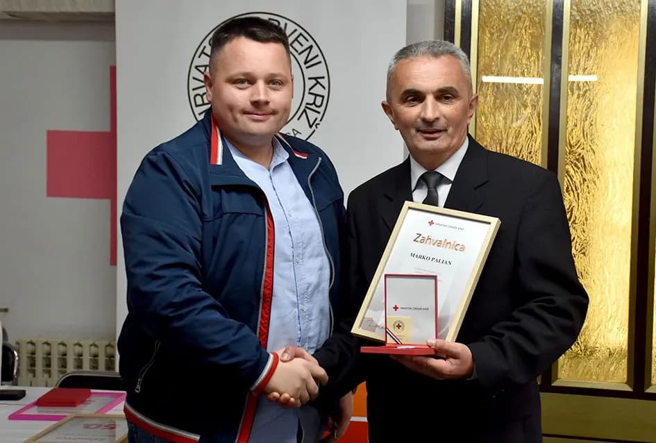 Prigodnom svečanošću i dodjelom priznanja Gradsko društvo Crvenog križa Požega obilježilo Dan dobrovoljnih darivatelja krvi.