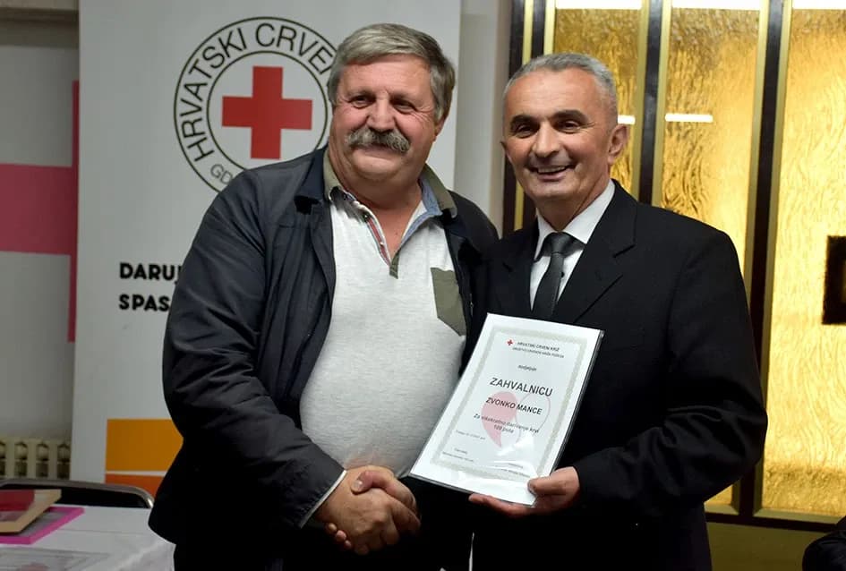 Prigodnom svečanošću i dodjelom priznanja Gradsko društvo Crvenog križa Požega obilježilo Dan dobrovoljnih darivatelja krvi.