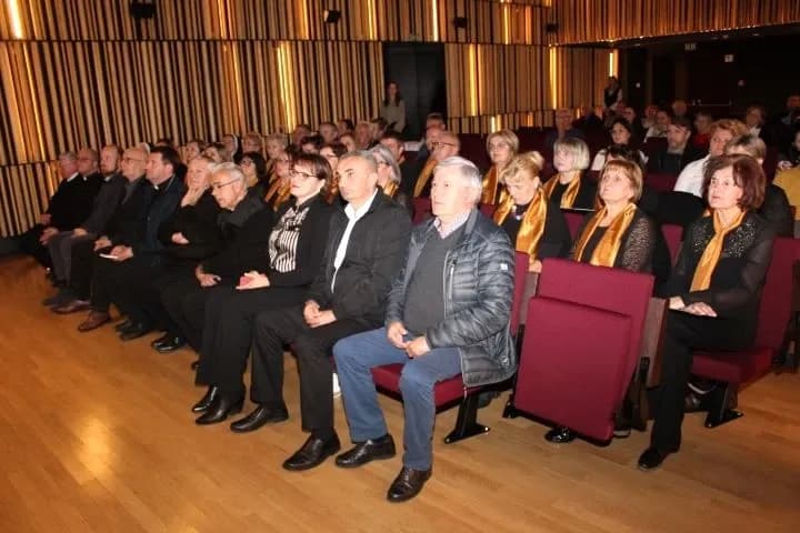 Večer duhovnosti i sjećanja: u Pleternici predstavljena knjiga mons. Jurja Batelje “Svjedok čiste savjesti”