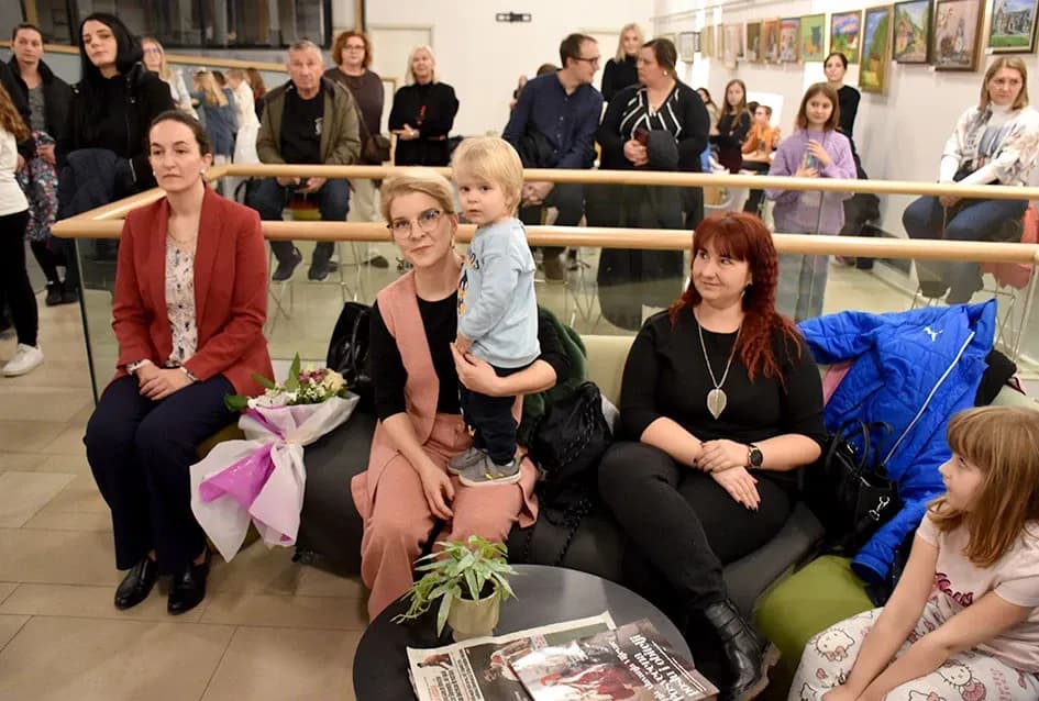 Promocija „Naše zimske pjesmoslikovnice“ u Gradskoj knjižnici Požega