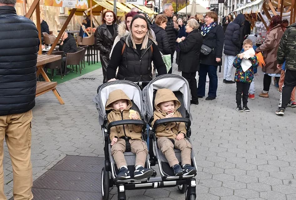 JESEN U POŽEGI: štandovi puni domaćih okusa i tradicionalno krštenje mošta