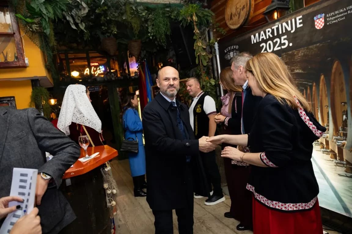 Martinje u Podgorici proslavljeno u svečanom ozračju: Vinarija Kutjevo predstavila mladu graševinu pred više od 500 uzvanika