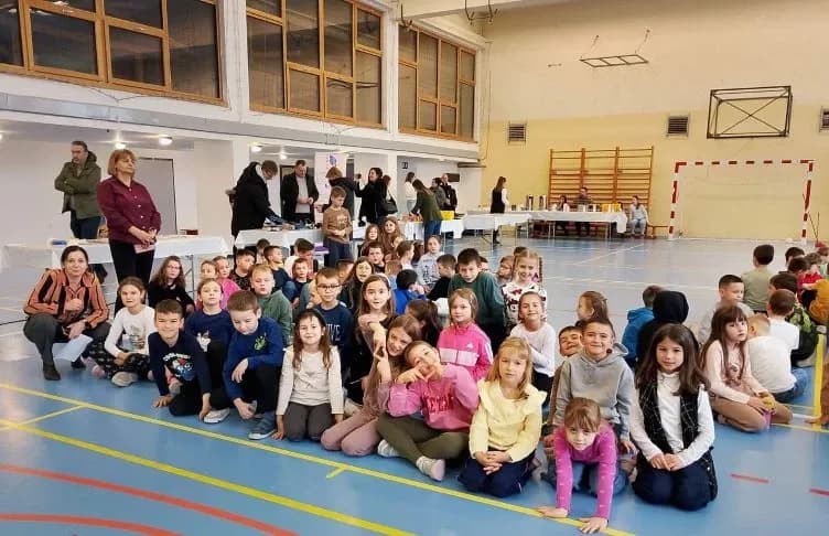 DRUŠTVO NAŠA DJECA PLETERNICA: U školskoj dvorani održan prvi RuralSTEM festival