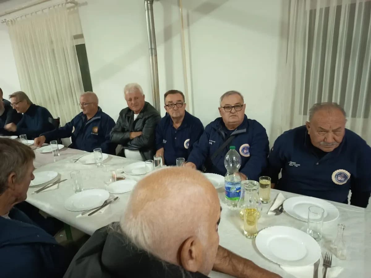 Predblagdansko druženje i duhovna obnova članova Udruge hrvatske policije