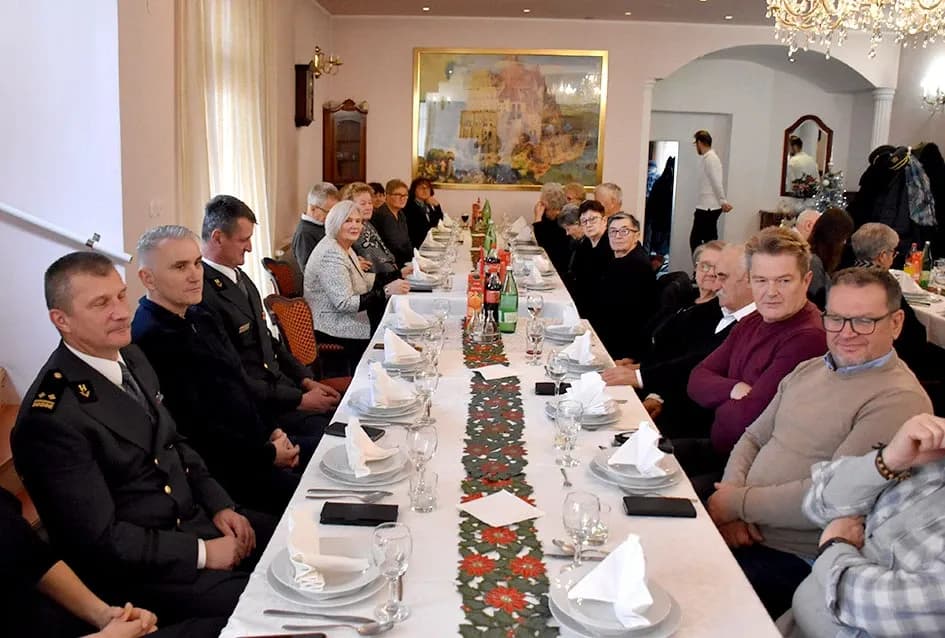Uoči Božića – tišina, poštovanje i neugasla ljubav roditelja