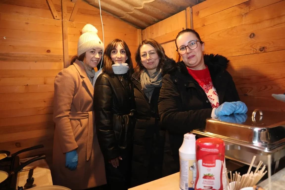 Kutjevo u blagdanskom duhu: Održano adventsko druženje i paljenje četvrte svijeće