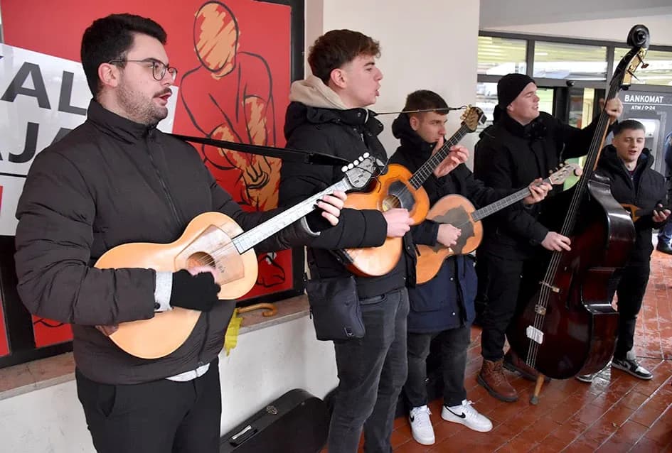 Požeški obrtnici i ove godine čuvari blagdanske tradicije