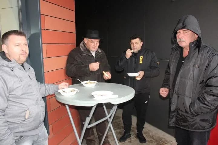Na Badnjak u Pleternici podijeljeno 400 porcija posnih obroka