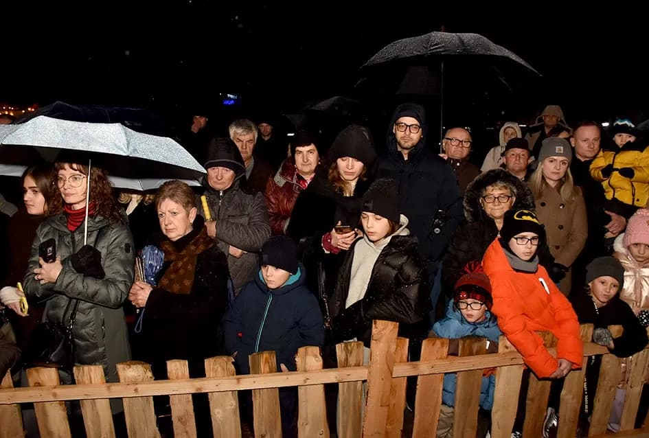 U Velikoj uprizorene žive jaslice uz snažnu humanitarnu poruku
