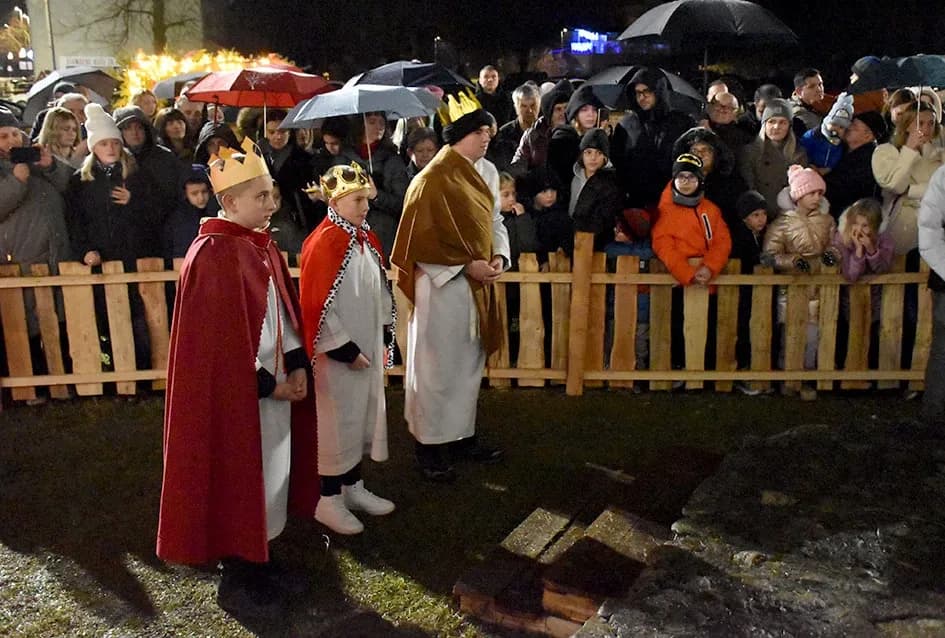 U Velikoj uprizorene žive jaslice uz snažnu humanitarnu poruku