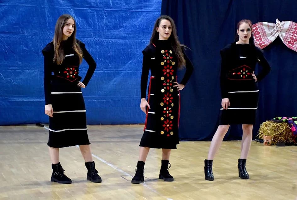 Tradicija u novom ruhu: Kako su požeške učenice modnu baštinu pretvorile u suvremeni glamur