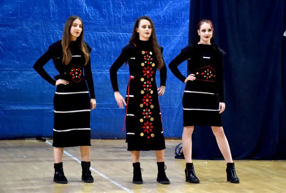 Tradicija u novom ruhu: Kako su požeške učenice modnu baštinu pretvorile u suvremeni glamur