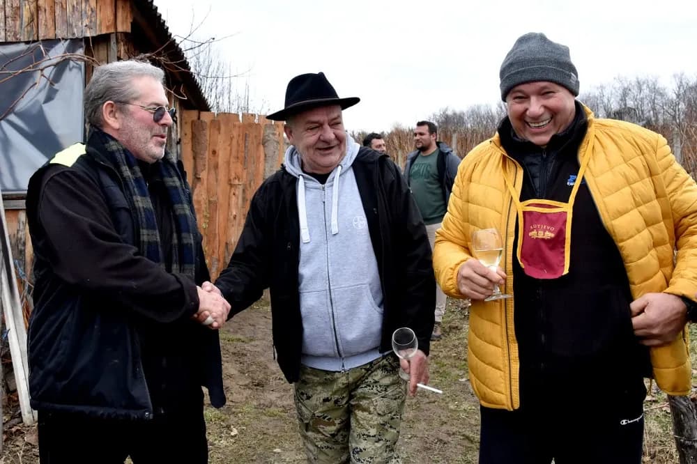 TRADICIJA NA VINKOMIRU: Proslava Vincelova u vinogradu obitelji Majstorović