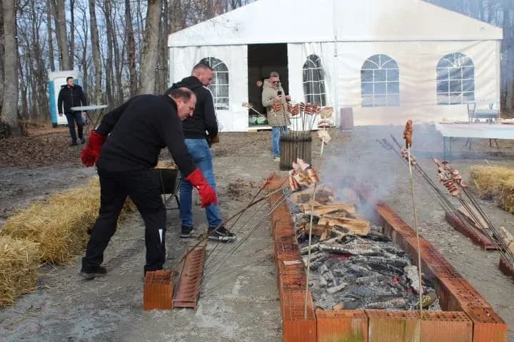 ’VINA MARKOTA’: Na Starcu proslavili Vincelovo uz blagoslov vinove loze, pjesmu i druženje