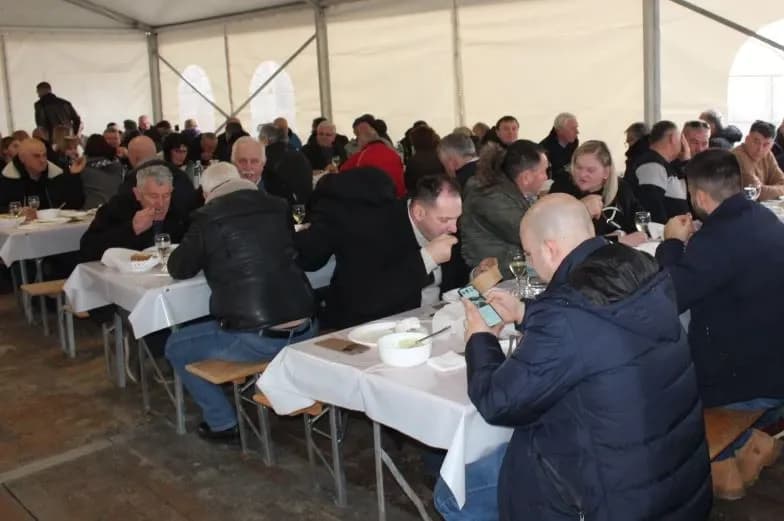 ’VINA MARKOTA’: Na Starcu proslavili Vincelovo uz blagoslov vinove loze, pjesmu i druženje