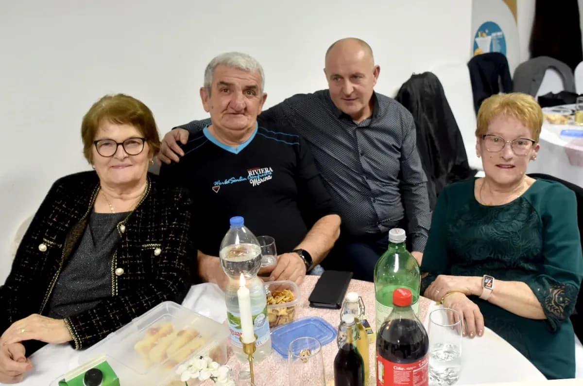 Velički umirovljenici pjesmom i plesom proslavili Marinje: Sedam slavljenica darivano za imendan