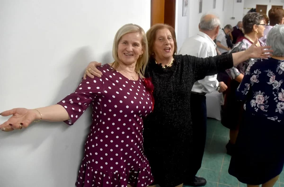 Velički umirovljenici pjesmom i plesom proslavili Marinje: Sedam slavljenica darivano za imendan