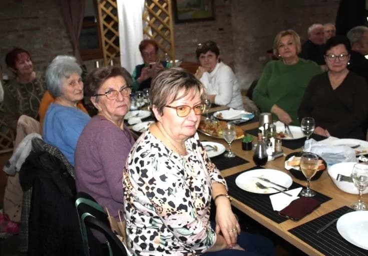 Pleternički umirovljenici posjetili eko-etno selo u Staroj Kapeli