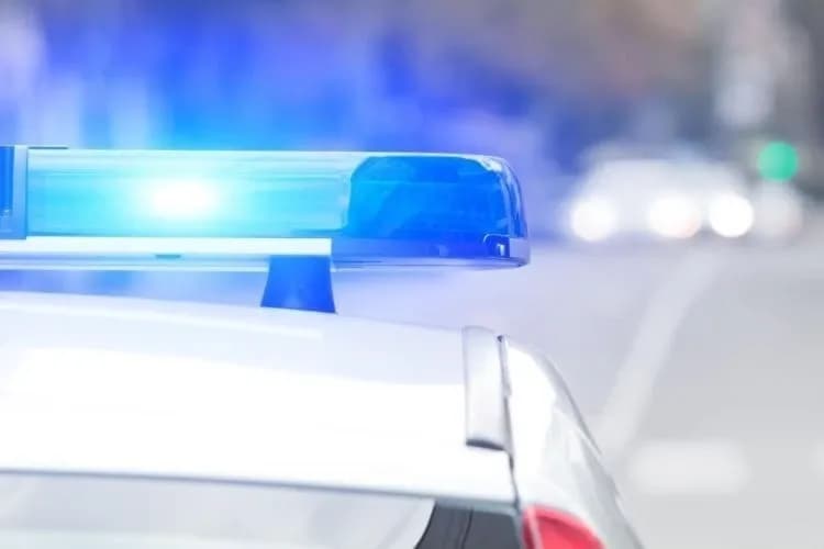 Alkoholizirani 19-godišnjak vrijeđao policijske službenike