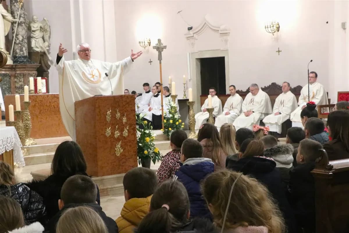 Spomendan Gospe Lurdske u požeškoj Katedrali