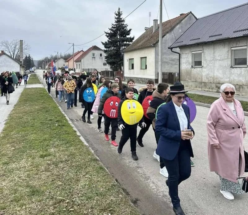 ČAGLINSKA OSNOVNA ŠKOLA „Poklade su, poklade su i ludi su dani“