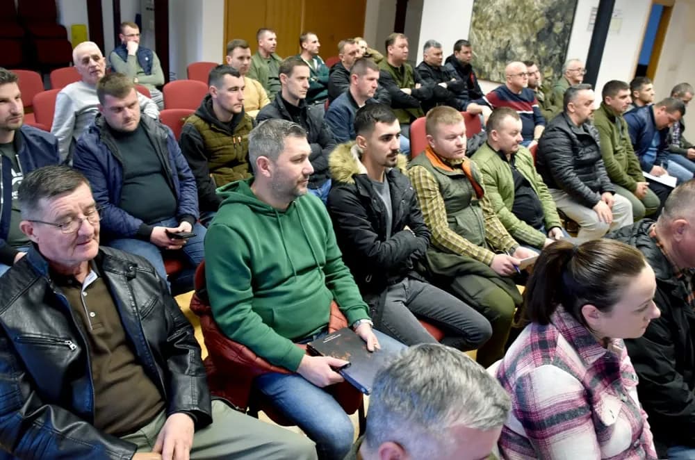 Požeški lovci imali radionicu o novim načinu izdavanja lovne dokumentacije