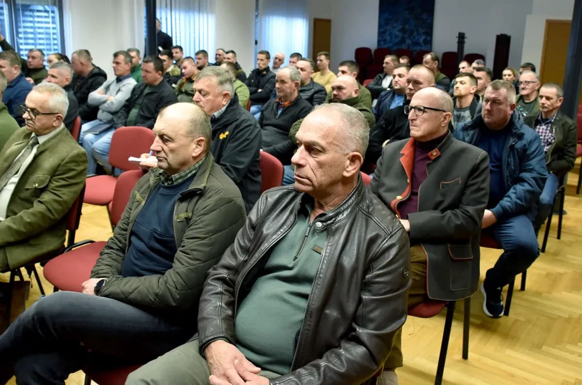 Požeški lovci imali radionicu o novim načinu izdavanja lovne dokumentacije