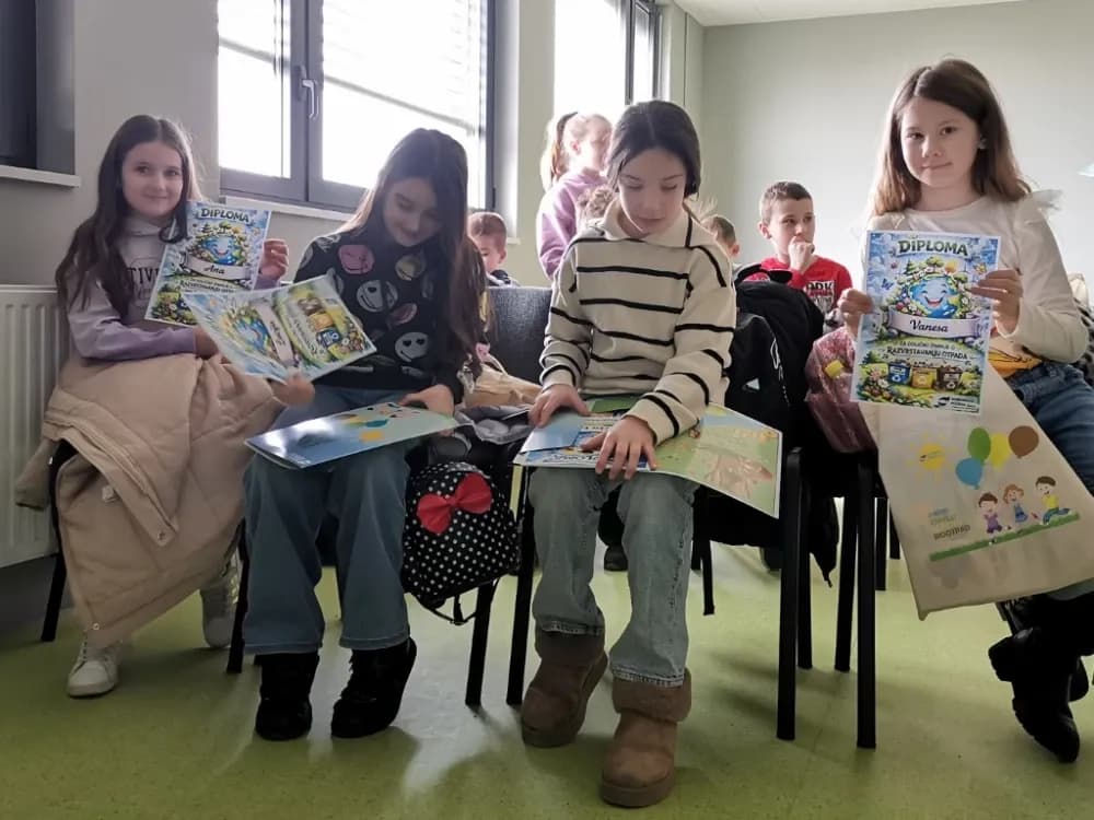Katolička osnovna škola: Edukativna radionica u Komunalcu o odvajanju otpada