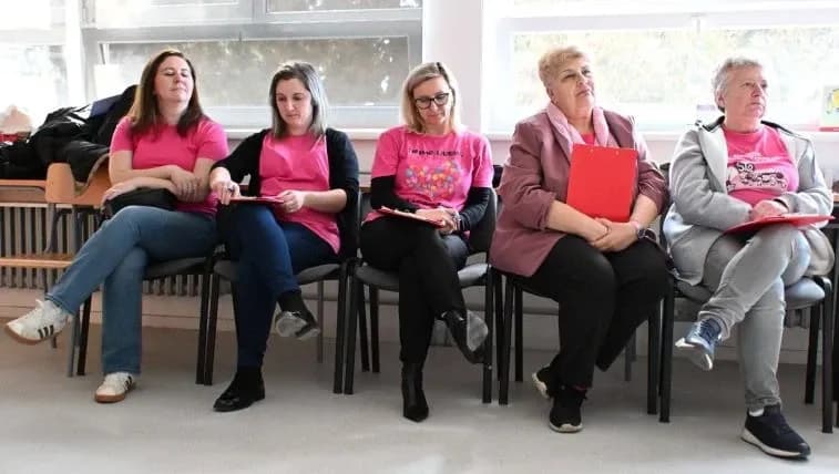 Ružičaste majice i snažne poruke protiv nasilja u čaglinskoj školi