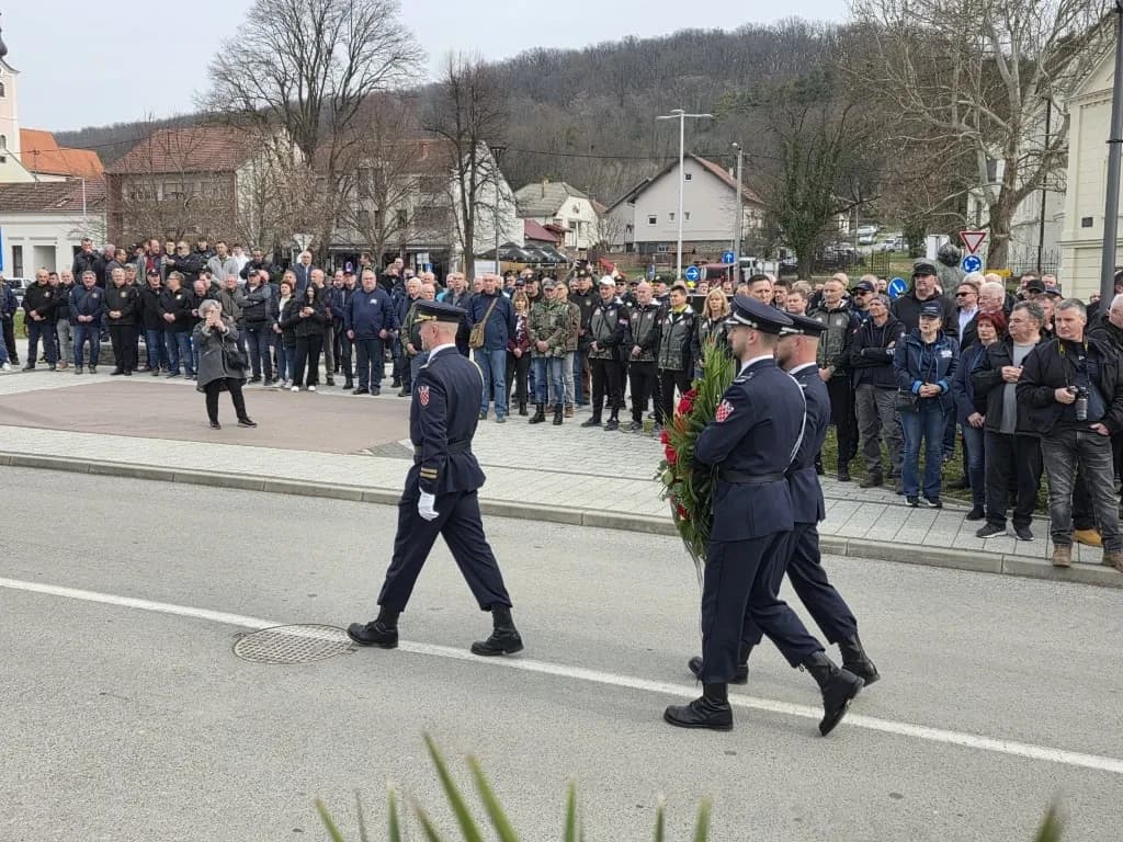 Tamo gdje su prvi stali u obranu domovine: 35 godina od povijesnih dana u Pakracu