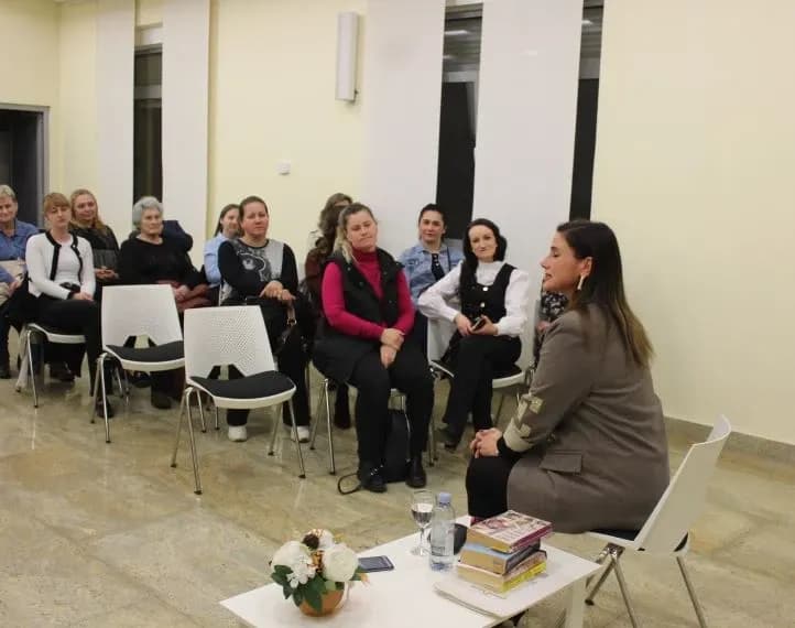 ZAVRŠEN TJEDAN ZA ŽENE U PLETERNICI: Održano predavanje „Sve što su mi prešutjeli o muškarcima i ženama“