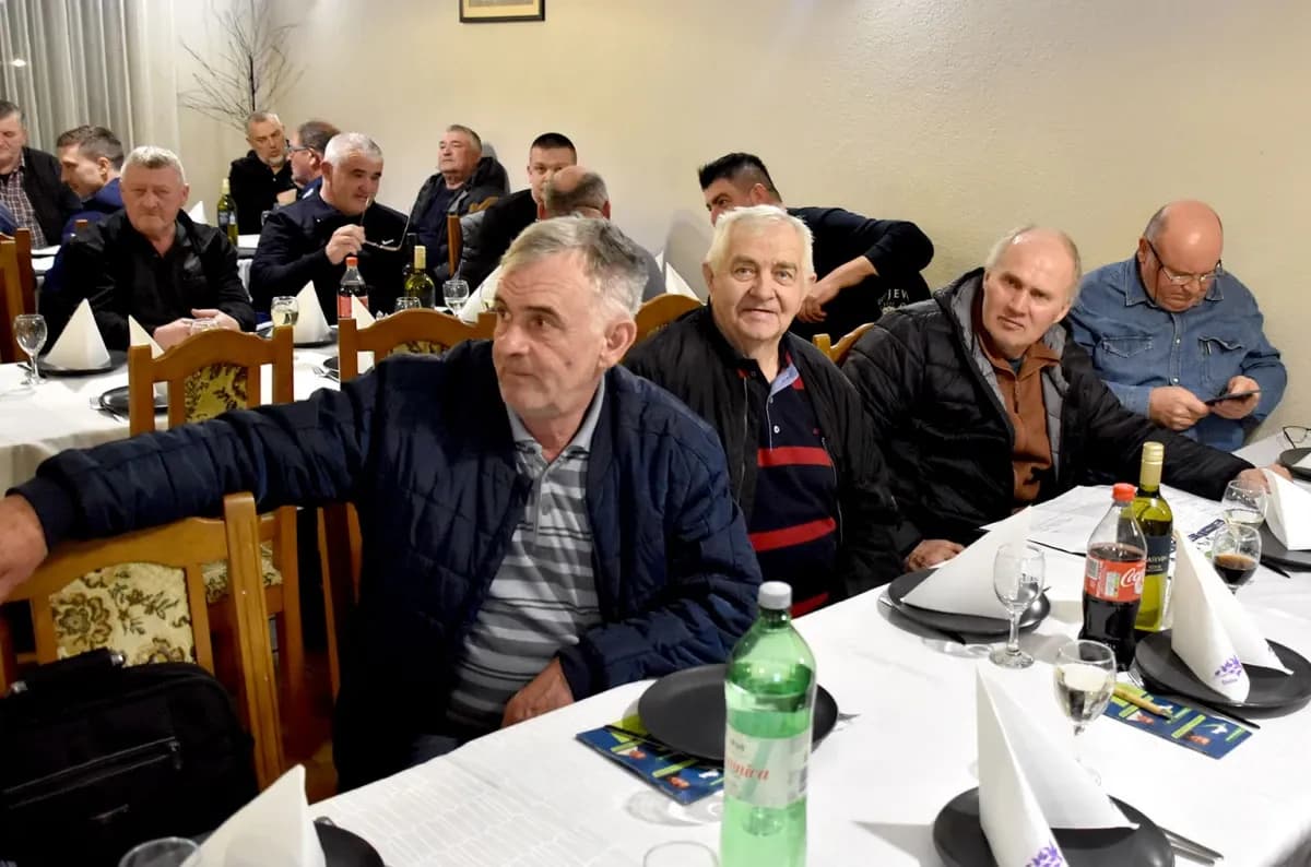 Vetovački vinogradari spremni za novu sezonu: Održano stručno predavanje u Lukaču