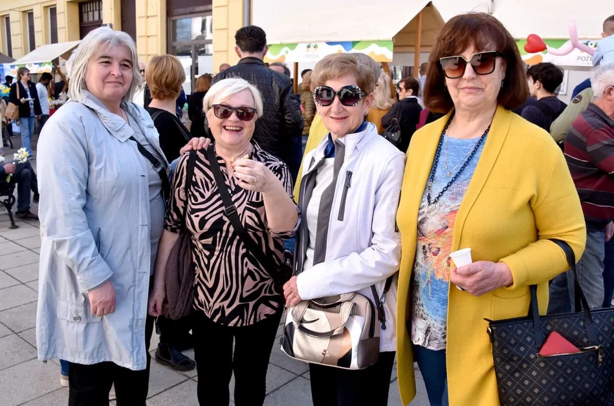 Svečani mimohod povijesnih postrojbi obogatio obilježavanje Dana grada Požege