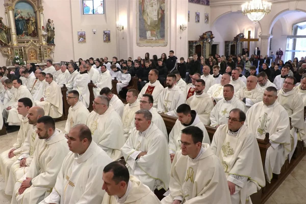 Misa posvete ulja u požeškoj Katedrali