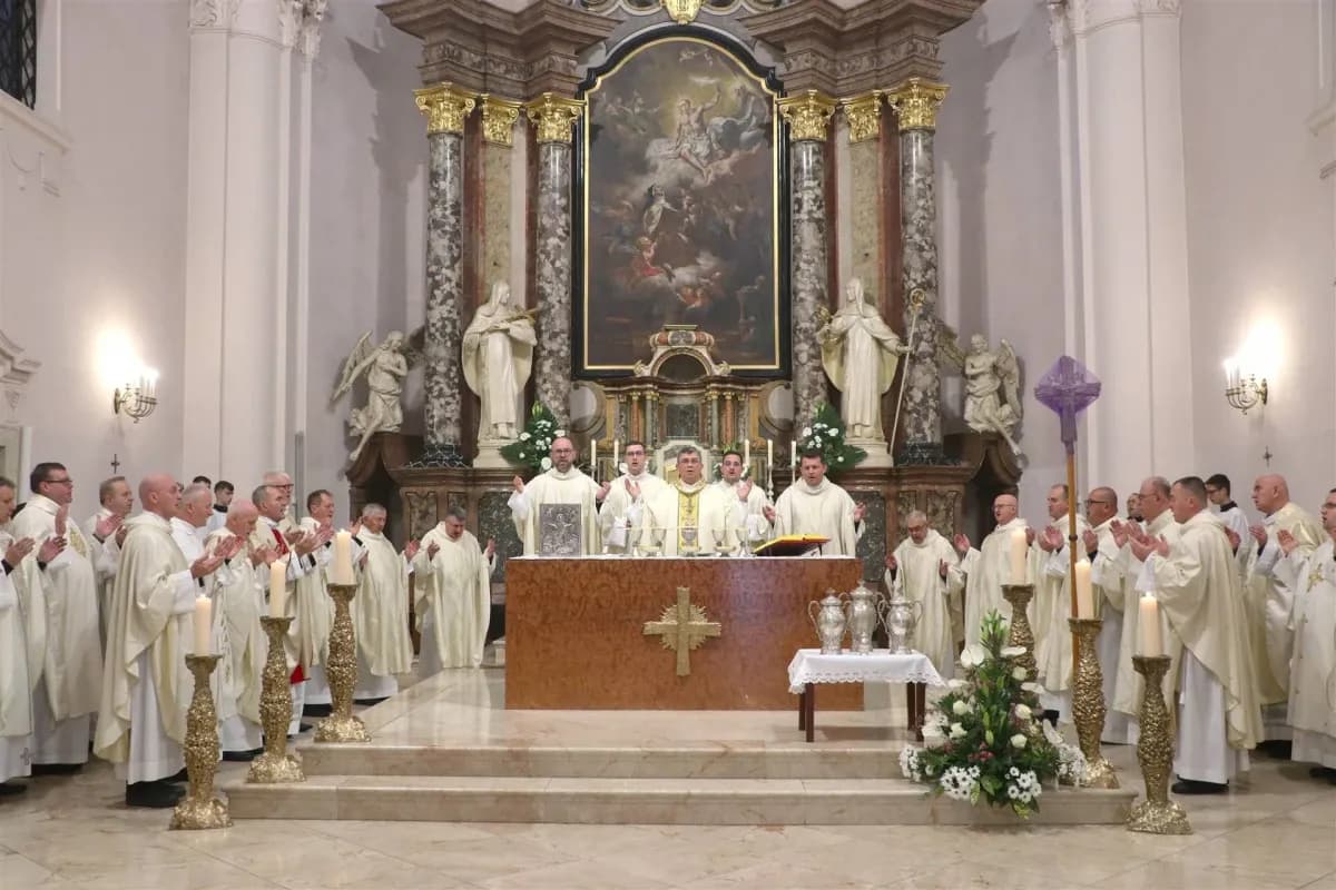 Misa posvete ulja u požeškoj Katedrali