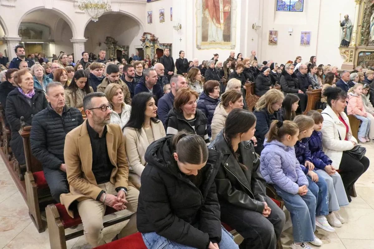 Obredi Muke Gospodnje u požeškoj Katedrali