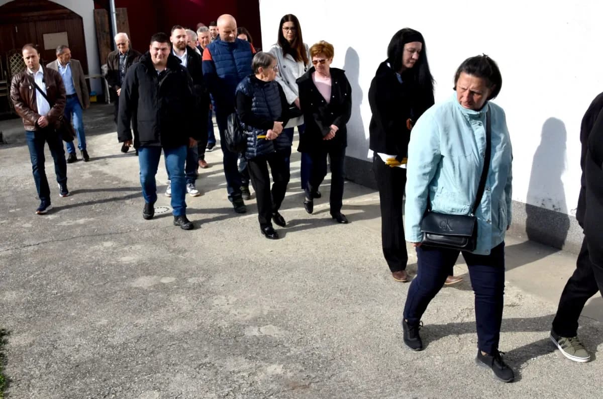 USKRSNA LITURGIJA U POŽEGI: Vjernici uz paroha Petrovića proslavili najveći kršćanski blagdan