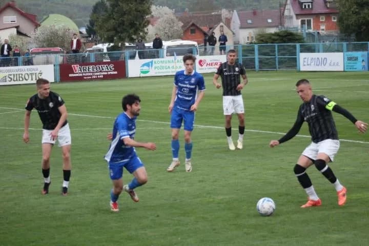 TREĆA HRVATSKA NOGOMETNA LIGA-ISTOK: Slavija i vodeća Marsonia podijelili bodove