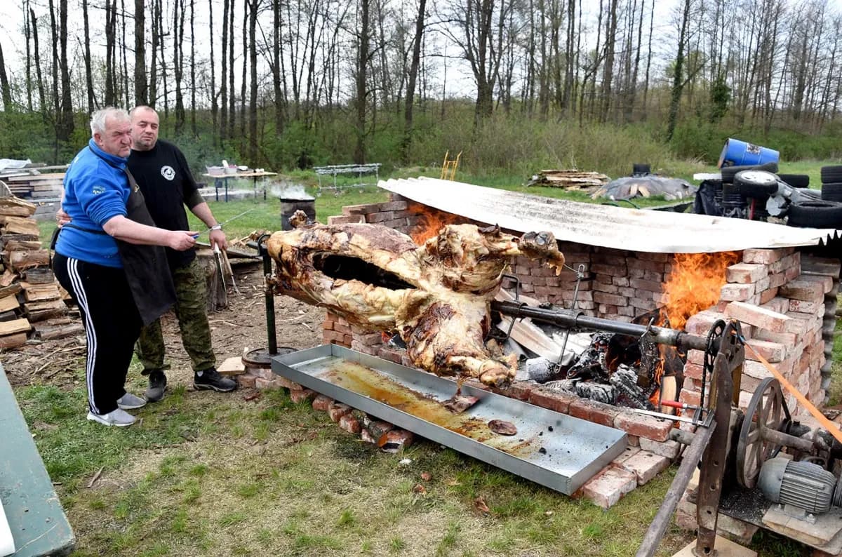 Veliki jubilej požeškog ’Čopora’: Moto klub Indepedente obilježio 20. obljetnicu