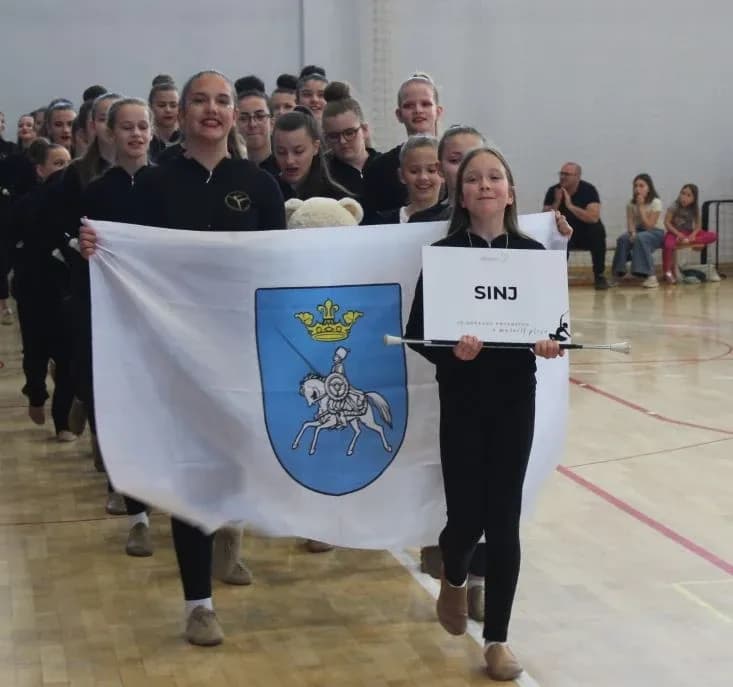 DRŽAVNO PRVENSTVO U MAŽORET PLESU: Uspješan nastup pleterničkih mažoretkinja osvajanjem šest medalja