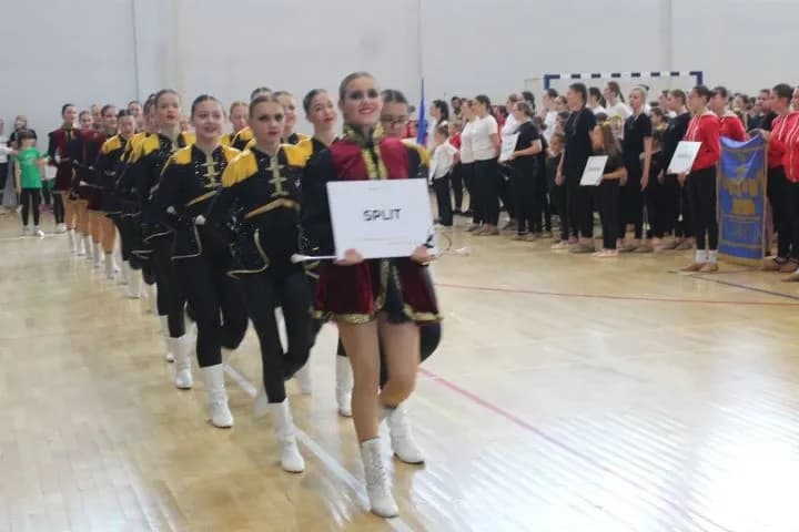 DRŽAVNO PRVENSTVO U MAŽORET PLESU: Uspješan nastup pleterničkih mažoretkinja osvajanjem šest medalja